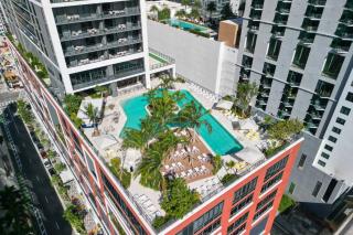 40th Floor Bay Views with Pool and Balcony in Miami G4013 - 5
