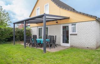 Lovely Home In Wemeldinge With Sauna - 0
