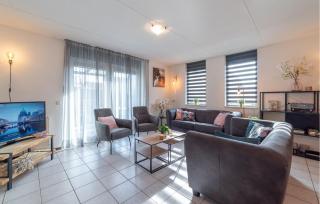 Lovely Home In Wemeldinge With Sauna - 8
