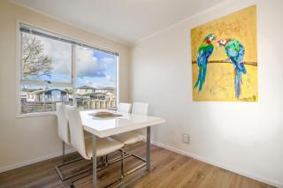 Stunning Two Bedroom House in in Half Moon Bay - 8