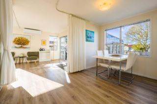 Stunning Two Bedroom House in in Half Moon Bay - 3