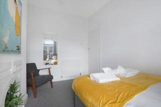 2BR in Brighton Road with WiFi Parking Smart TV - 5