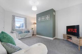 Relaxing 2BR in Billy Row WiFi by Stay With Us - 7