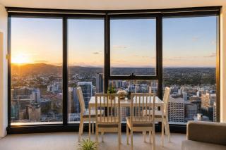 Sky-High 2 Bedroom in Brisbane CBD - Spectacular City and River Views - 0