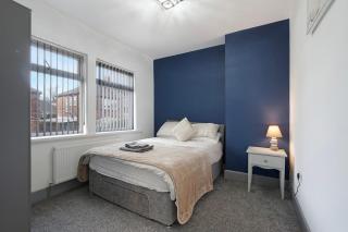 Newcastle 2BR Sleeps 5 2 Parking by Stay With Us - 8