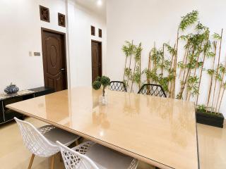 Utama Guest House Kuta Alam - 4