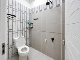 Utama Guest House Kuta Alam - 1
