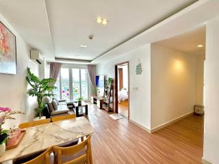 SkyHouse - 4