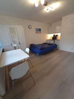 modern flat close to citycenter, 100m bus, 4 min metro - München - 0