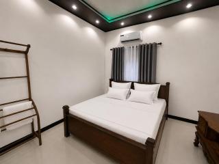 Manzio Villas and tours - 0