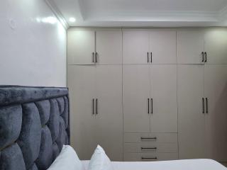 Lydia's luxurious apartment - 5