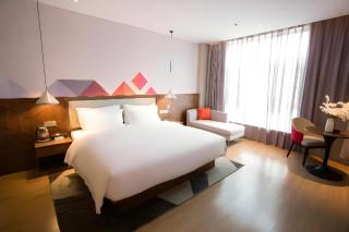 Borrman Hotel Baise High-speed Railway Station Hengning Plaza - 0