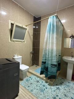 Quiet 2BR Oasis with Pool in Luxury Hurghada Compound - 9