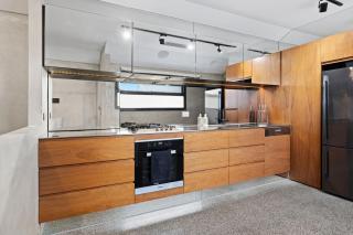 Corten Haus South Urban Retreat - 6