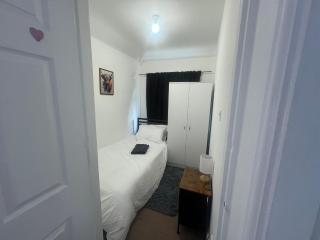 Stylish Guest house in Birmingham - 3
