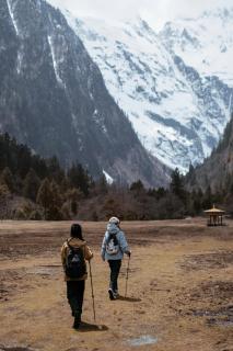 Yubeng Manshan MANSHAN · Golden Snow Bonfire Private Hot Spring Manor - 1
