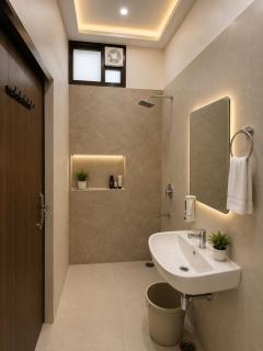 Hotel Royal Crest Inn - Greater Kailash - 4