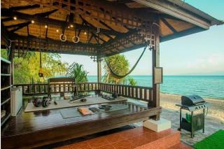 Beachfront Villa Bantai Basecamp - 7