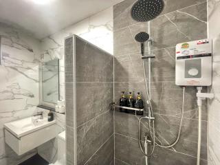 Ubon Hideaway- House near Airport & Huai Wang Nong - 1