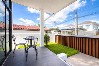 Ubon Hideaway- House near Airport & Huai Wang Nong - 8