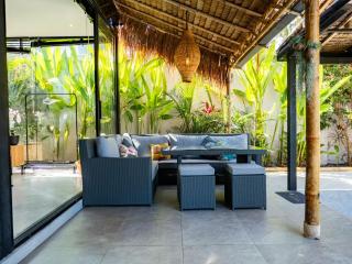 Modern 3Br Private Pool Villa Near Bang Por Beach - 2