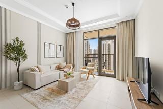 Vogue Vacation Homes, ABD Reflection Tower in the Heart of Al Reem Island, One Bedroom Apartment with Balcony and City view, walking distance from Reem Central Park & Beach - 2