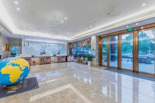 Kyriad Marvelous Hotel Yiyang Xiufeng Park - Heshanqu - 4
