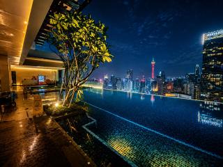 Axon pavilion klcc by Rooftop pool - Kuala Lumpur - 1