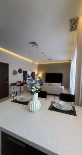 LOUNGE and Suites stay - 7