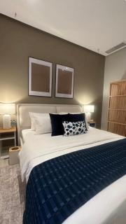 LOUNGE and Suites stay - 5