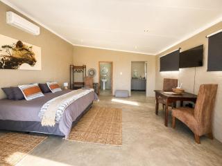 GROOTVALLEI SELF CATERING Units - 9