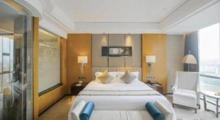 Zhangjiagang Zhonglian GDH International Hotel - 1