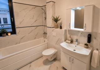 Jafar 11 - Premium 1BR Apartment with Private Balcony - 8