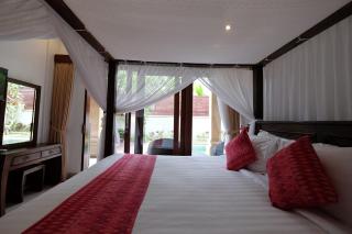 Kayana House Cozy & Harmonious 4BR Villa with Swimming Pool - 0