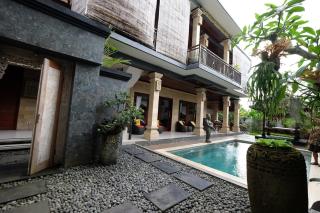 Kayana House Cozy & Harmonious 4BR Villa with Swimming Pool - 1