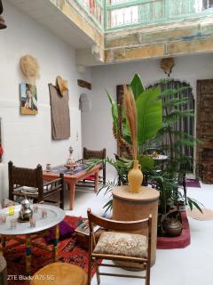 IVANKA Guest House - 8