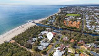 B&J Beach Bungalow - pet-friendly 180m to dog beach - 9
