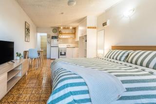 Beachfront Escape - Studio Apt on the Foreshore - 0