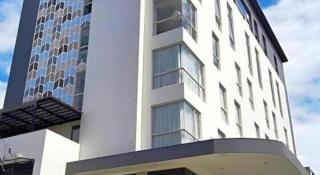 Home Crest Hotel - 4