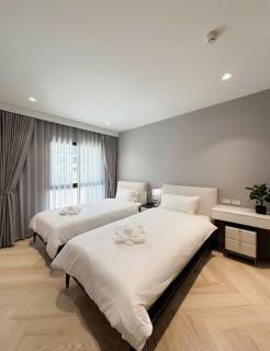 Title Legendary Grand Terrace 2-Bedroom Suite by TVC - 8