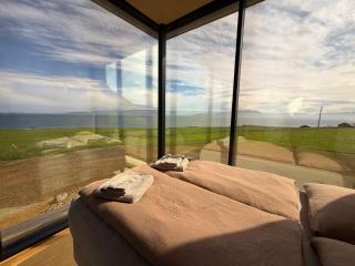 The mirror House by the sea - 8