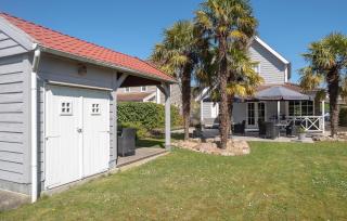 Nice Home In Wemeldinge With Wifi - 2