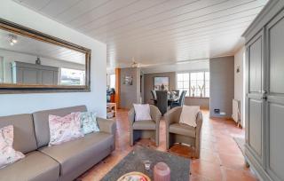 Nice Home In Wemeldinge With Wifi - 8