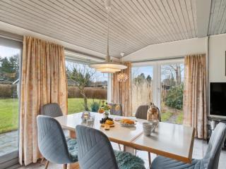 Holiday Home Guthbrand - 900m from the sea by Interhome - 5