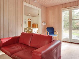 Holiday Home Majken - 300m from the sea by Interhome - 5