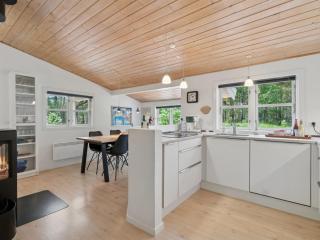 Holiday Home Signe - 850m from the sea by Interhome - 1