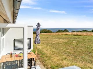 Apartment Mia - 200m from the sea by Interhome - 3