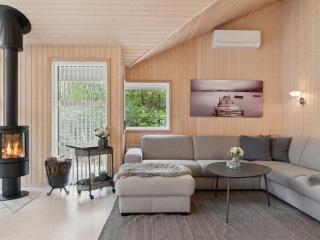 Holiday Home Bergulv - 75m from the sea by Interhome - 2