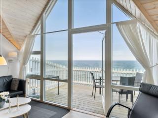 Holiday Home Fridhild - 10m from the sea by Interhome - 9