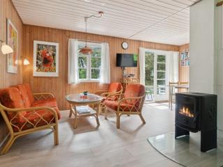 Holiday Home Tom - 125m from the sea by Interhome - 8
